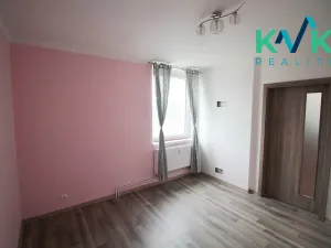 Prodej bytu 3+1, Karlovy Vary, Krušnohorská, 68 m2