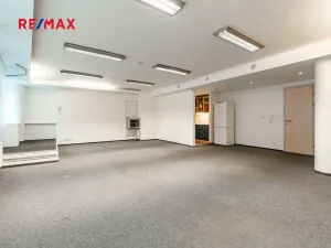 Pronájem kanceláře, Praha - Smíchov, Kováků, 103 m2