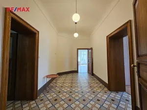 Prodej bytu 3+1, Mariánské Lázně, Anglická, 116 m2