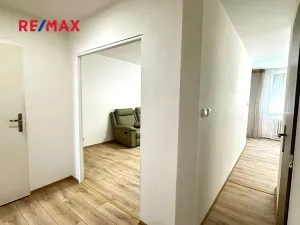 Pronájem bytu 3+1, Kladno, Litevská, 66 m2