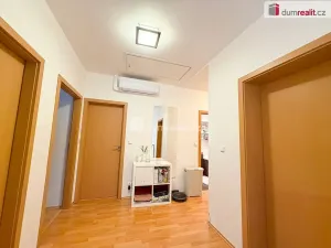 Pronájem rodinného domu, Praha - Březiněves, Za sadem, 180 m2