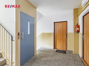 Pronájem bytu 1+1, Jindřichův Hradec, sídliště Vajgar, 43 m2