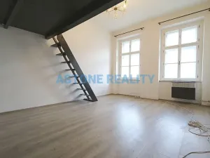 Prodej bytu 3+1, Praha - Karlín, Peckova, 96 m2