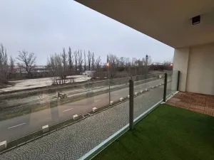 Pronájem bytu 2+kk, Praha - Karlín, Za Karlínským přístavem, 57 m2