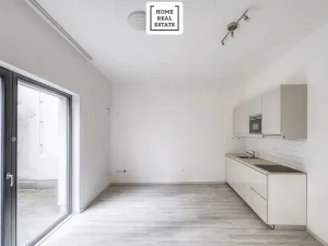 Prodej bytu 1+kk, Praha - Smíchov, Pod Barvířkou, 32 m2