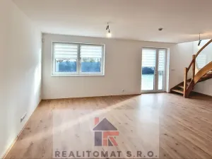 Pronájem rodinného domu, Chrášťany, 108 m2