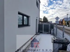 Pronájem rodinného domu, Chrášťany, 108 m2