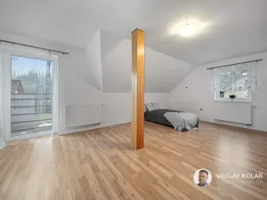 Prodej rodinného domu, Pecka, 176 m2