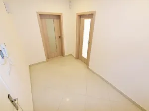 Prodej bytu 2+kk, Praha - Vršovice, Petrohradská, 118 m2