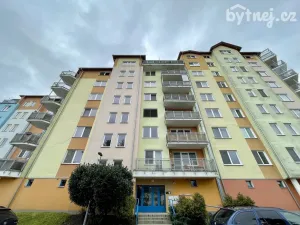 Pronájem bytu 3+kk, Olomouc - Nové Sady, Novosadský dvůr, 67 m2