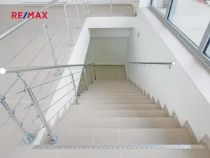 Prodej obchodního prostoru, Kladno, U tržnice, 460 m2