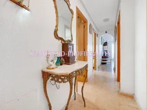 Prodej bytu 4+kk, Torrevieja, Španělsko, 75 m2