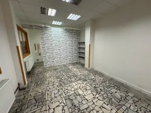 Pronájem obchodního prostoru, Jeseník, Masarykovo nám., 78 m2