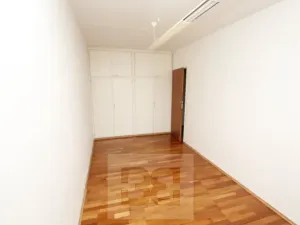 Pronájem bytu 3+kk, Praha - Karlín, U Sluncové, 83 m2