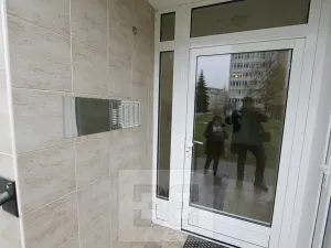 Pronájem bytu 3+kk, Praha - Karlín, U Sluncové, 83 m2