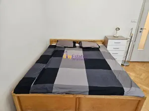 Pronájem bytu 1+kk, Praha - Vršovice, Karpatská, 28 m2