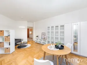 Prodej bytu 1+kk, Praha - Podolí, Na dolinách, 39 m2