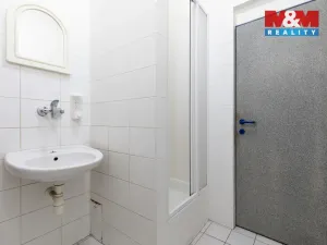 Prodej obchodního prostoru, Bruntál, nám. Míru, 720 m2