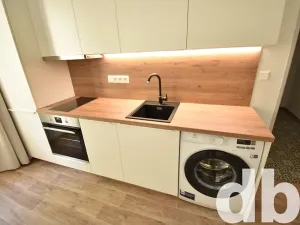 Pronájem bytu 2+kk, Karlovy Vary, Táborská, 52 m2