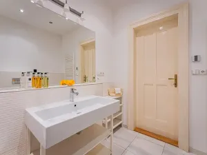 Pronájem bytu 2+kk, Praha - Staré Město, Na Perštýně, 73 m2