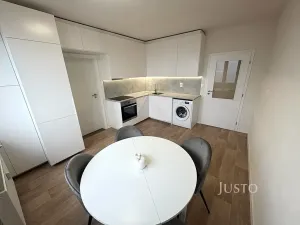 Pronájem bytu 1+1, Písek, nábřeží 1. máje, 36 m2