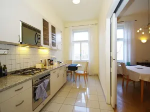 Pronájem bytu 3+1, Praha - Vinohrady, Polská, 100 m2