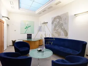 Pronájem obchodního prostoru, Praha - Vršovice, Černomořská, 364 m2