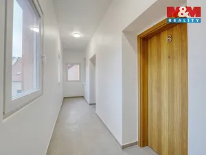 Pronájem bytu 1+1, Plzeň - Jižní Předměstí, Husova, 34 m2