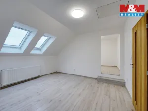 Pronájem bytu 2+kk, Plzeň - Jižní Předměstí, Husova, 44 m2