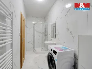 Pronájem bytu 2+kk, Plzeň - Jižní Předměstí, Husova, 44 m2