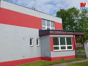 Pronájem kanceláře, Bruntál, Rýmařovská, 600 m2