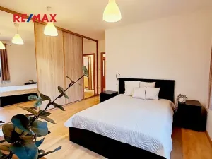 Pronájem bytu 2+kk, Praha - Vysočany, U Kloubových domů, 69 m2