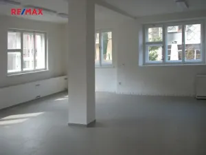 Pronájem obchodního prostoru, Polička, Tylova, 129 m2