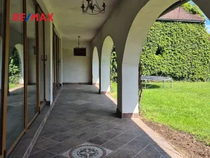 Prodej rodinného domu, Janůvky, 457 m2