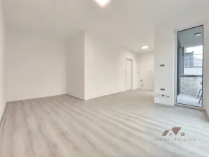 Pronájem bytu 1+kk, Zlín, Pod Hradem II, 29 m2