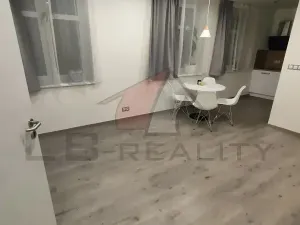 Pronájem bytu 2+kk, Kolín, Politických vězňů, 55 m2
