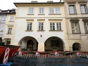 Pronájem obchodního prostoru, Praha - Malá Strana, Maltézské náměstí, 71 m2