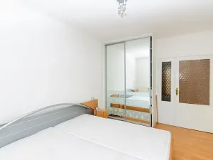 Pronájem bytu 3+1, Praha - Čimice, Chvatěrubská, 71 m2