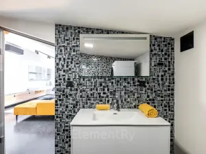 Pronájem bytu 2+kk, Hradec Králové, V Domkách, 102 m2