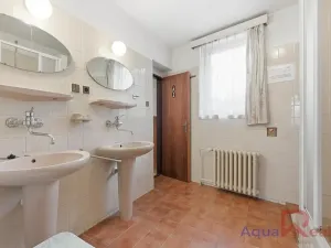 Prodej vícegeneračního domu, Karlovy Vary, Modenská, 290 m2