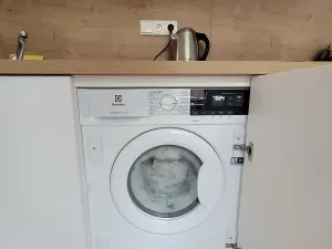 Pronájem bytu 2+kk, Praha - Smíchov, Plzeňská, 32 m2