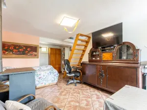 Prodej chaty, Hradčany, 61 m2