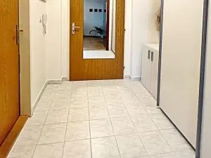 Prodej bytu 2+kk, Hradec Králové, Na Hrázce, 58 m2