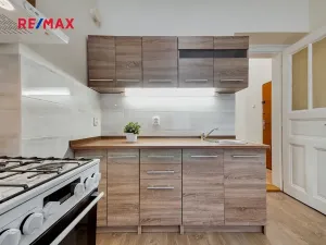 Pronájem bytu 2+kk, Praha - Vršovice, 28. pluku, 42 m2