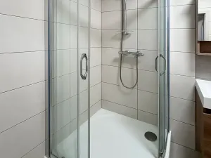 Pronájem bytu 1+1, Praha - Březiněves, Na horce, 36 m2