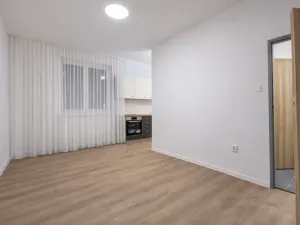 Pronájem bytu 2+kk, Jirkov, Nerudova, 21 m2