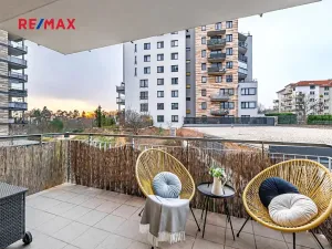 Pronájem bytu 1+kk, Praha - Horní Měcholupy, Padovská, 35 m2