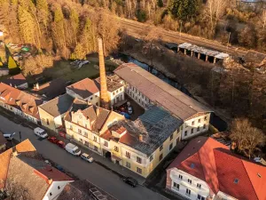 Prodej výrobních prostor, Kolinec, 2640 m2