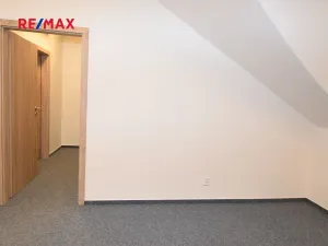 Pronájem kanceláře, Nymburk, Náměstí Přemyslovců, 29 m2