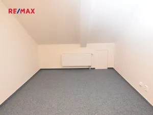 Pronájem kanceláře, Nymburk, Náměstí Přemyslovců, 29 m2